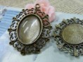 Base Camafeo Bronce REF. CA003 Medida Interior 18 x 25 mm 1,40 euros / Unidad
